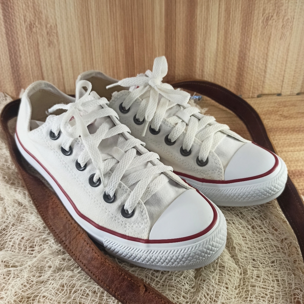 Converse White Low Top Size 5m/7w
